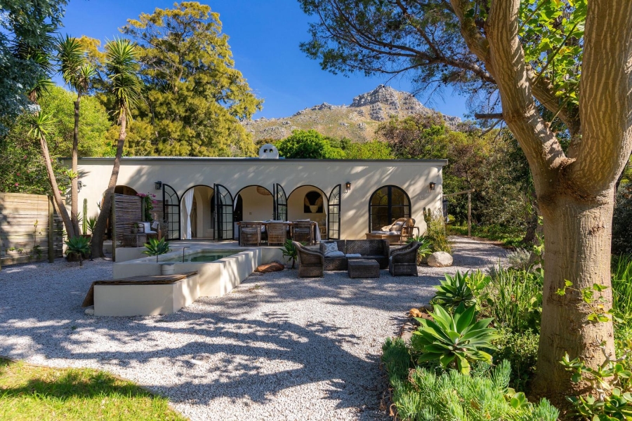 6 Bedroom Property for Sale in Hout Bay Western Cape